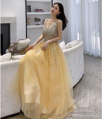 ชุดราตรียาวออกงานกลางคืน สีเหลือง