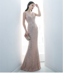 ชุดราตรียาวออกงานกลางคืน สีแชมเปญ คอวี