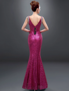 ชุดราตรียาวสีชมพู